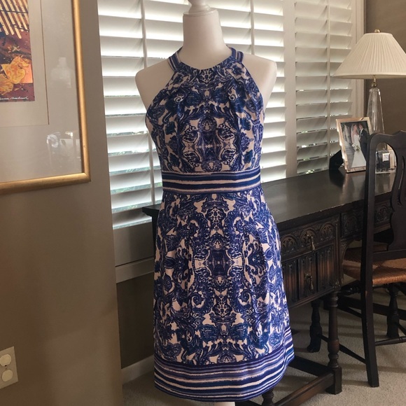 Blue print dress - Picture 2 of 3